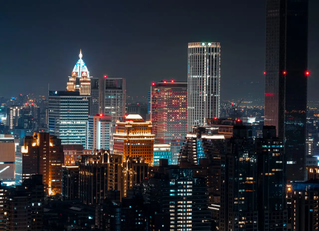保险科技中AI技术驱动智能投保服务的应用前景分析