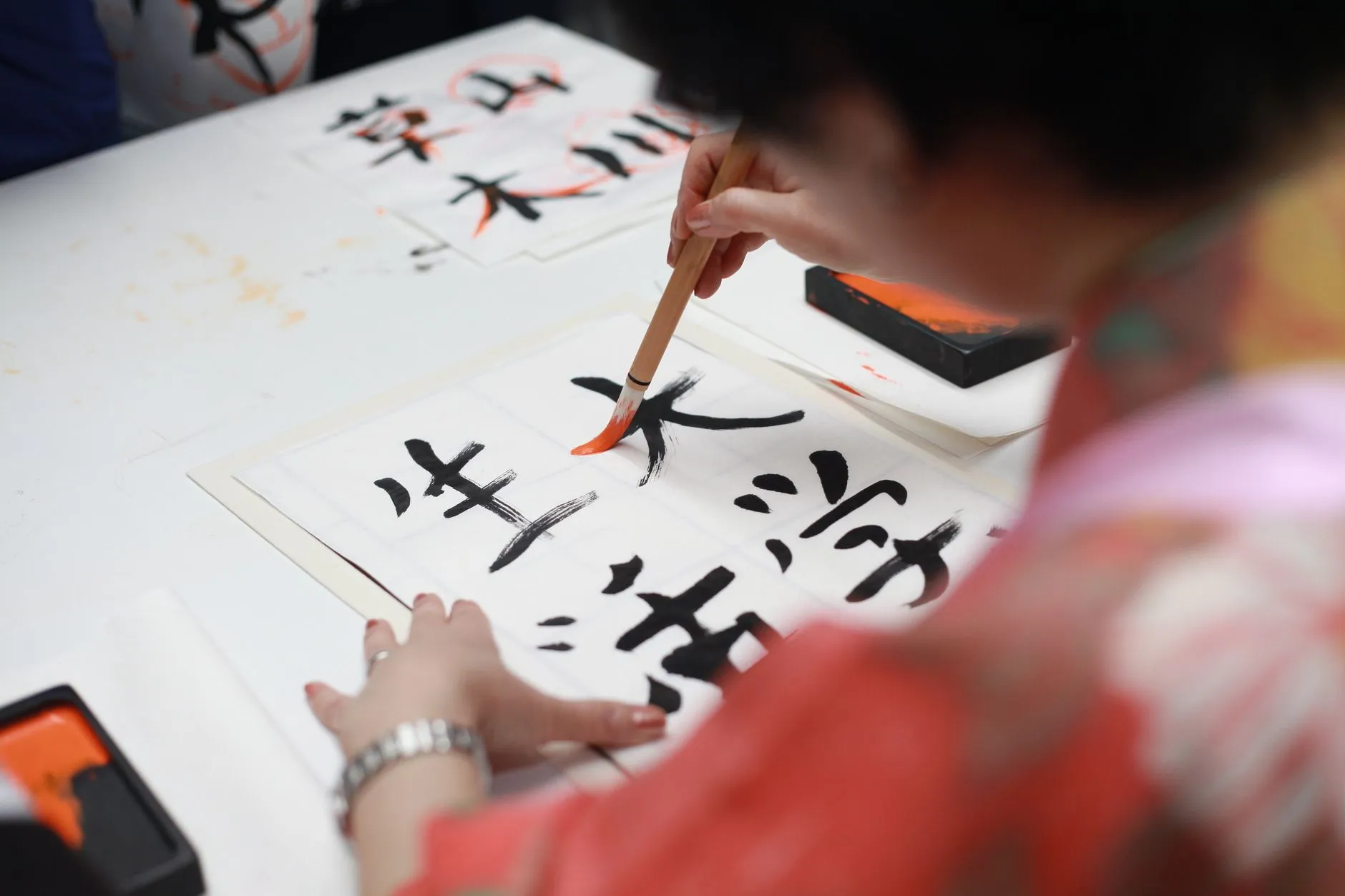 保险科技产品技术优势对比：聚鼎诚网络科技解决方案
