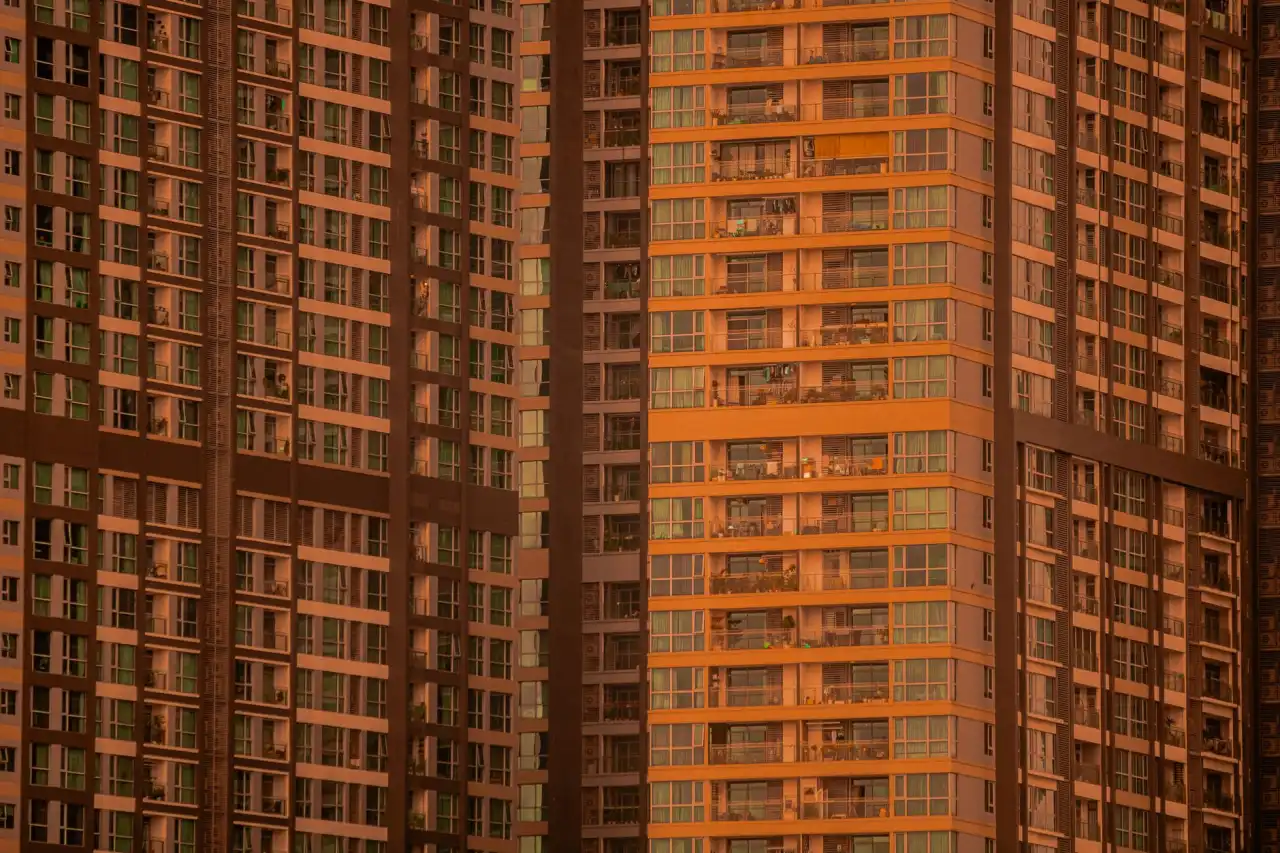 厦门聚鼎诚网络科技保险服务平台核心功能与技术架构解析