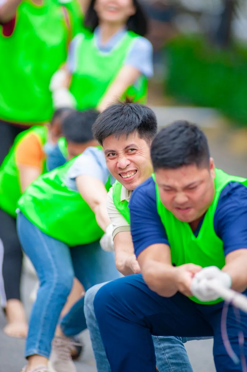 保险科技赋能互联网保险服务：厦门聚鼎诚如何助力企业客户高效投保