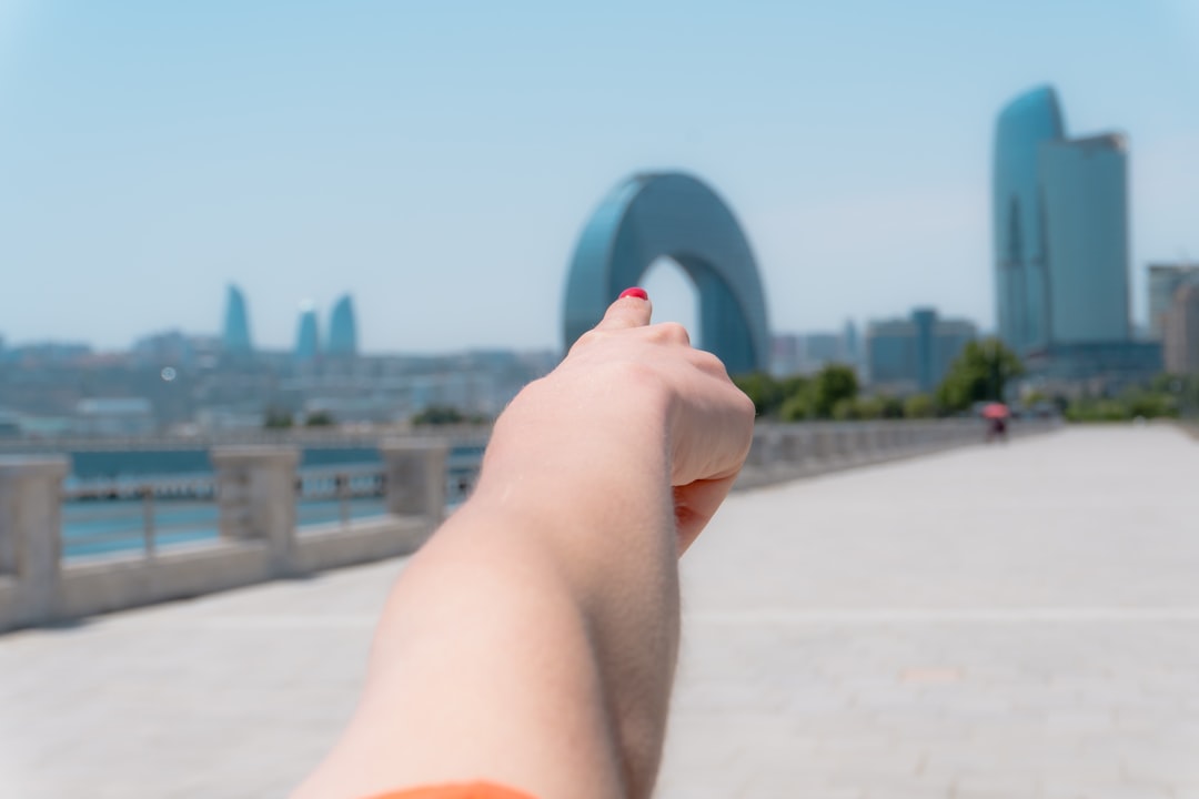 保险科技赋能互联网保险服务：厦门聚鼎诚如何搭建高效投保平台
