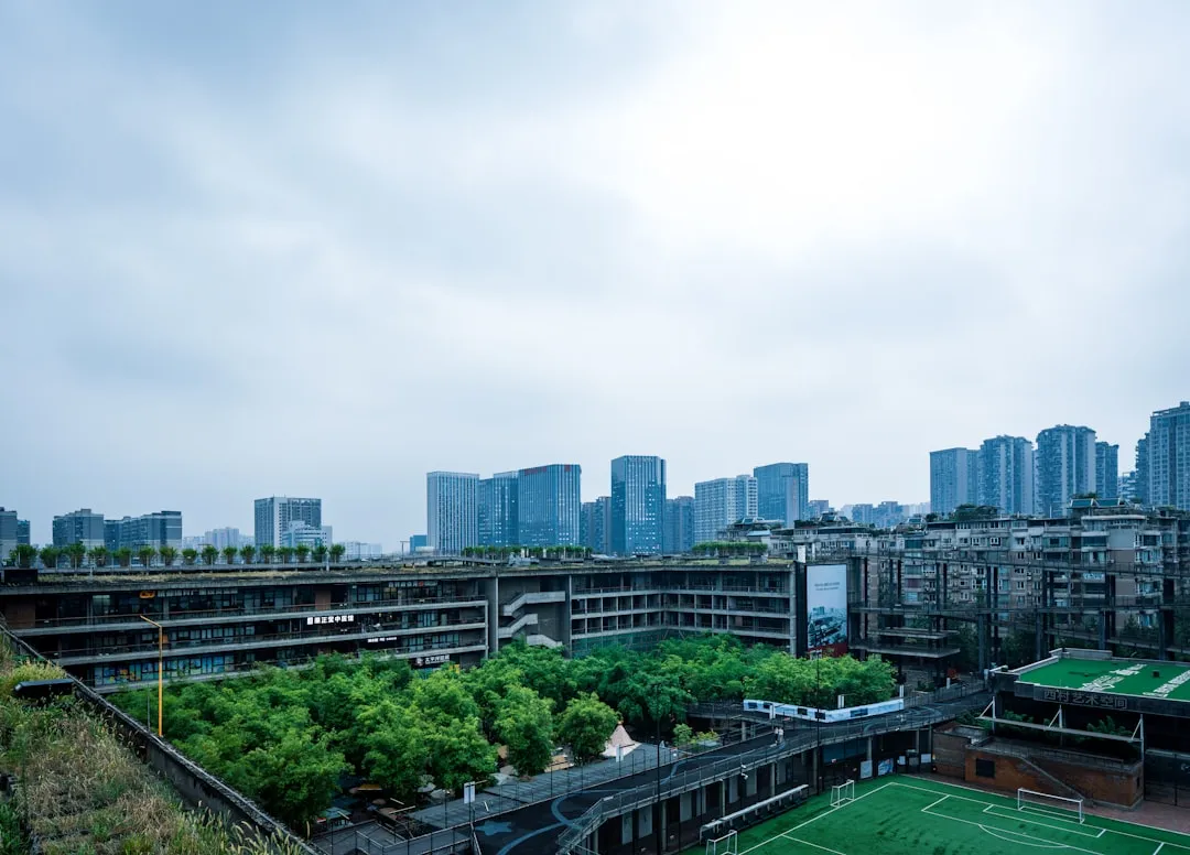 保险科技在厦门企业风险管理中的应用场景与落地实践