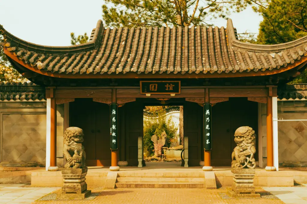 保险科技赋能保险服务：聚保保险网核心功能技术解析